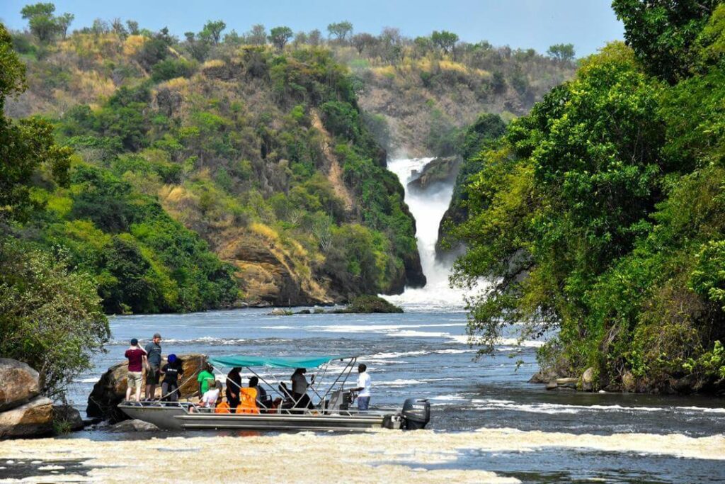 Plavba k vodopádům Murchison Falls